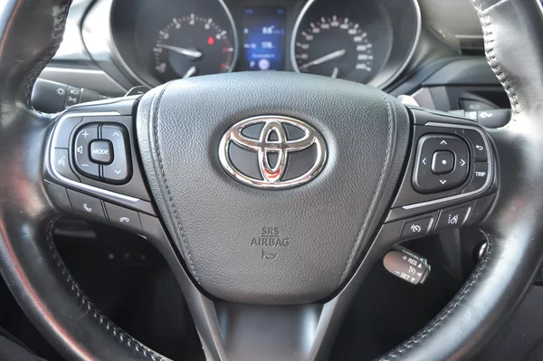 Toyota Avensis 2.0i 112kW KOMBI A/T Panorama - foto 11