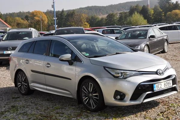 Toyota Avensis 2.0i 112kW KOMBI A/T Panorama - foto 2
