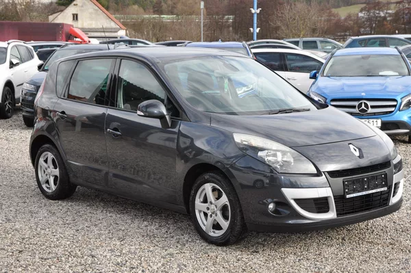 Renault Scénic 1.6i 16V 81kW - foto 2