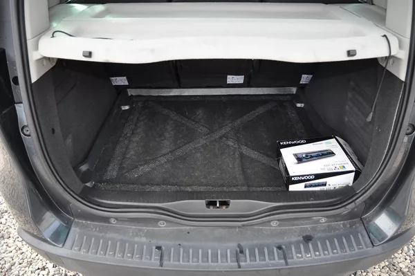 Renault Scénic 1.6i 16V 81kW - foto 9