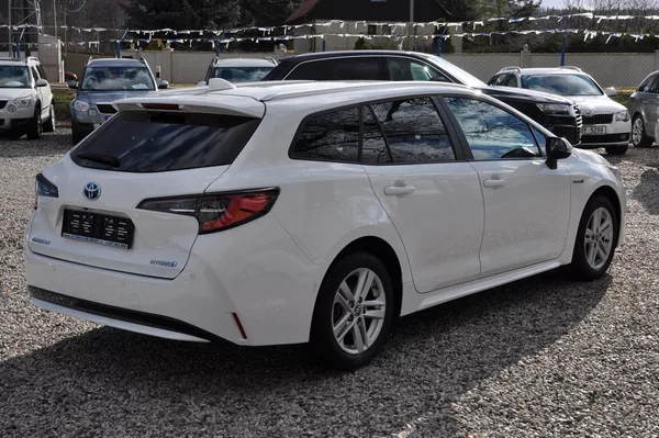Toyota Corolla 1.8 Hybrid 72kW KOMBI - foto 3