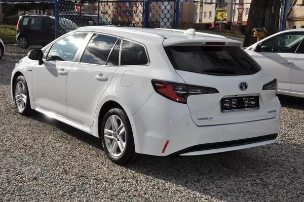 Toyota Corolla 1.8 Hybrid 72kW KOMBI - foto 4