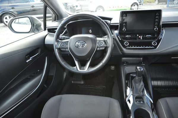 Toyota Corolla 1.8 Hybrid 72kW KOMBI - foto 5