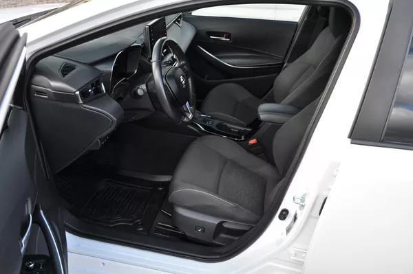 Toyota Corolla 1.8 Hybrid 72kW KOMBI - foto 6