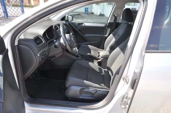 Volkswagen Golf VI 1.6TDi 66kW Trendline - foto 6