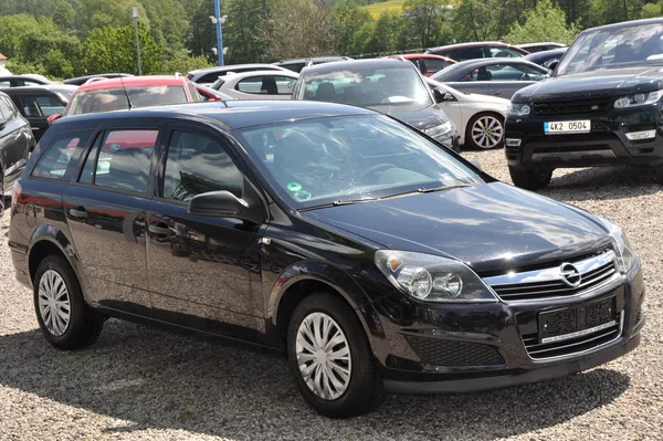 Opel Astra 1.4i 66kW KOMBI - foto 2