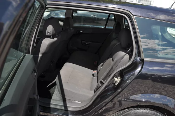 Opel Astra 1.4i 66kW KOMBI - foto 7