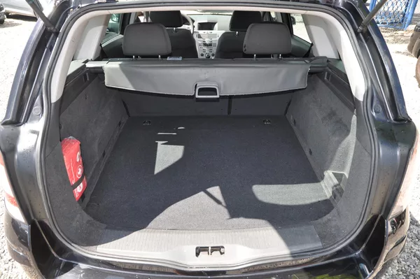 Opel Astra 1.4i 66kW KOMBI - foto 8