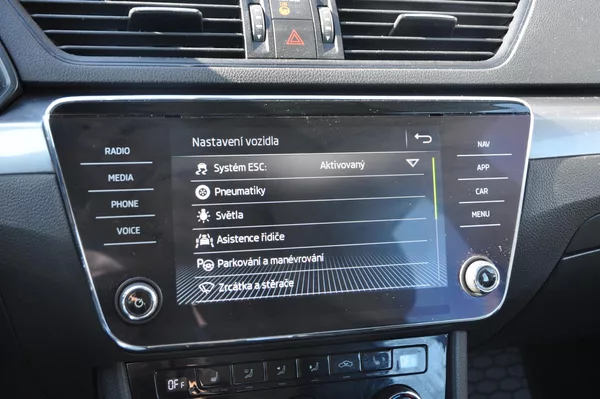 Škoda Superb III 2.0TDi 110kW KOMBI - foto 17