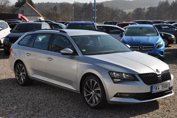 Škoda Superb III 2.0TDi 110kW KOMBI - foto 2