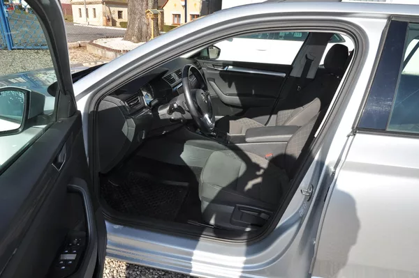 Škoda Superb III 2.0TDi 110kW KOMBI - foto 6