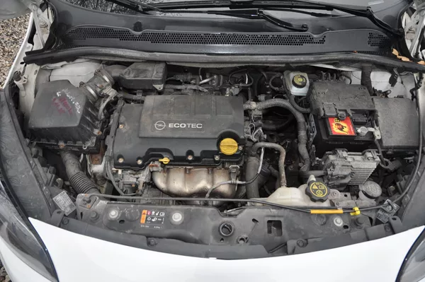 Opel Corsa 1.2i 51kW - foto 9