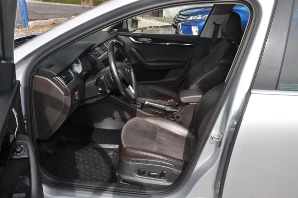 Škoda Octavia III 2.0TSi 140kW 4x4 A/T L+K - foto 6