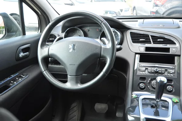 Peugeot 5008 1.6HDi 82kW AUTOMAT - foto 5