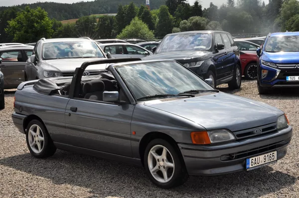 Ford Escort 1.6EFi 77kW KABRIO - foto 2