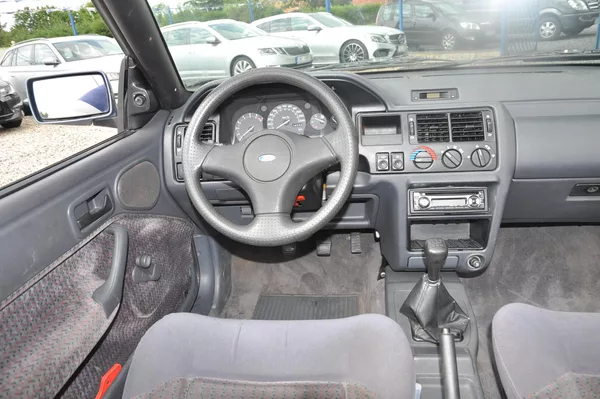 Ford Escort 1.6EFi 77kW KABRIO - foto 5