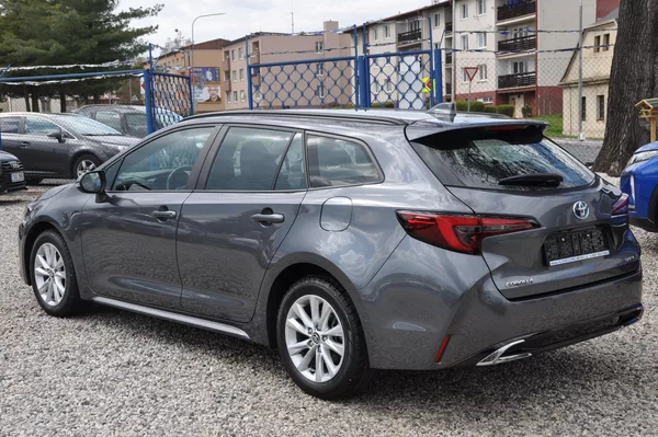 Toyota Corolla 1.8 Hybrid KOMBI - foto 4