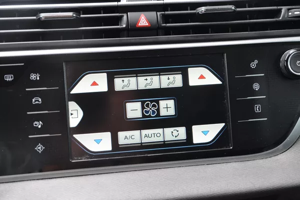 Citroën Grand C4 Picasso 1.6HDi 88kW Exclusive Automat - foto 18