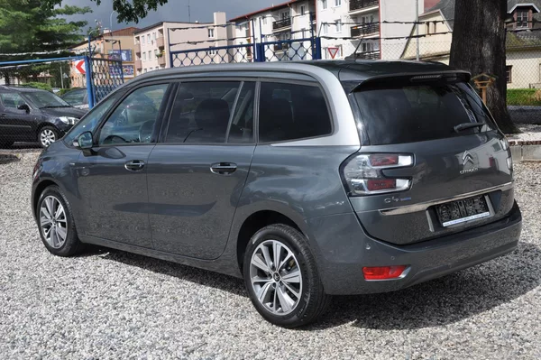 Citroën Grand C4 Picasso 1.6HDi 88kW Exclusive Automat - foto 4