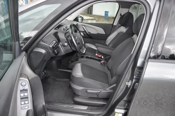 Citroën Grand C4 Picasso 1.6HDi 88kW Exclusive Automat - foto 6