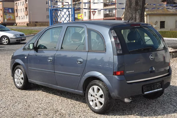 Opel Meriva 1.4i 16V 66kW - foto 4