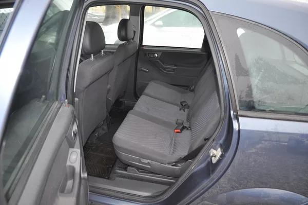 Opel Meriva 1.4i 16V 66kW - foto 7