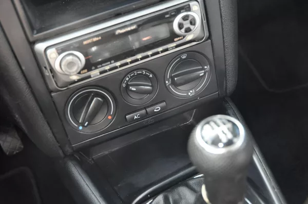 Volkswagen Golf IV 1.9TDi 74kW 3dv. - foto 11