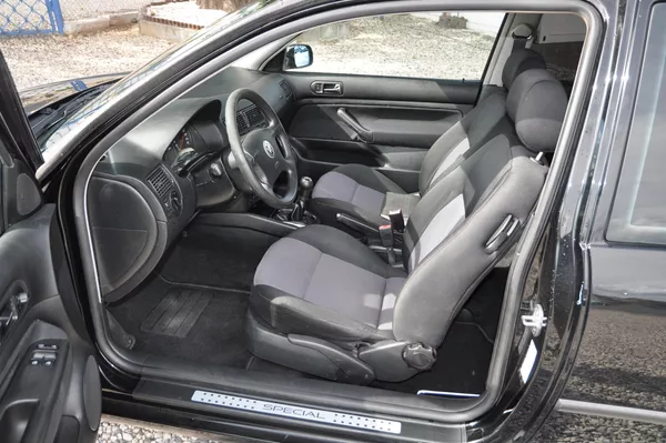 Volkswagen Golf IV 1.9TDi 74kW 3dv. - foto 5