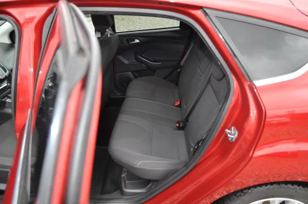 Ford Focus 1.6i 110kW Titanium - foto 8