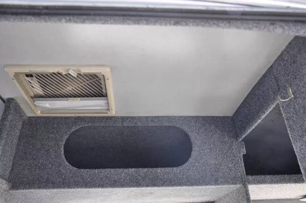 Mercedes-Benz Sprinter 212D 2.9 90kW OBYTNÁ VESTAVBA - foto 13