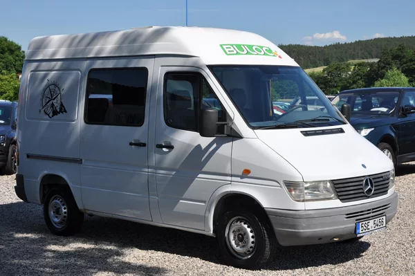 Mercedes-Benz Sprinter 212D 2.9 90kW OBYTNÁ VESTAVBA - foto 2