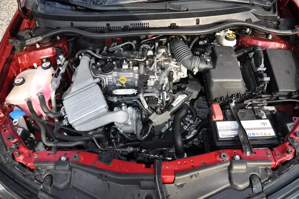 Toyota Auris 1.2i Turbo 85kW KOMBI - foto 14