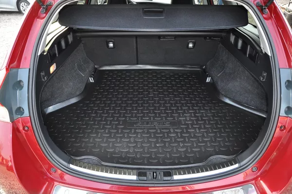 Toyota Auris 1.2i Turbo 85kW KOMBI - foto 8