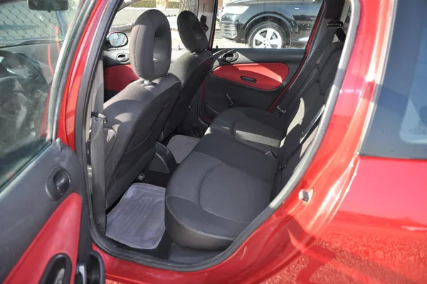 Peugeot 206 SW 1.6HDi 80kW - foto 7