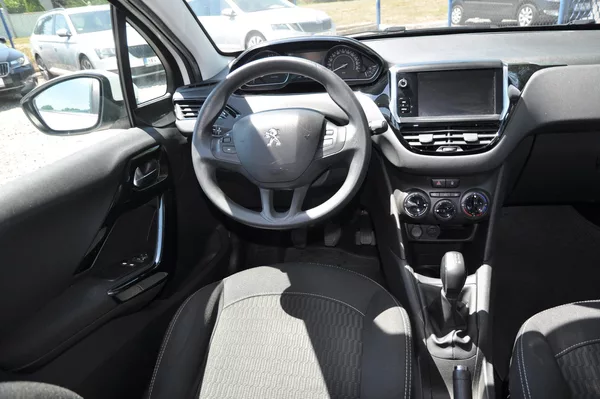 Peugeot 208 1.2i 60kW - foto 5