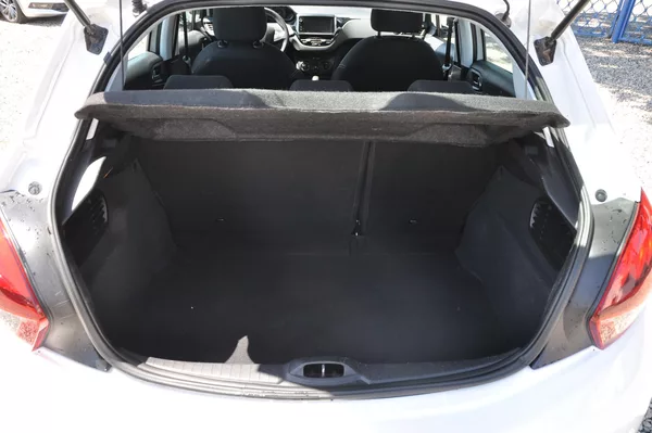 Peugeot 208 1.2i 60kW - foto 8