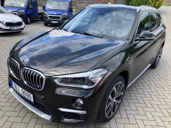 BMW X1 X-DRIVE 2.0d 140kW HEAD-UP,ČR - foto 11