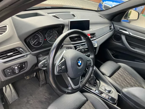BMW X1 X-DRIVE 2.0d 140kW HEAD-UP,ČR - foto 23