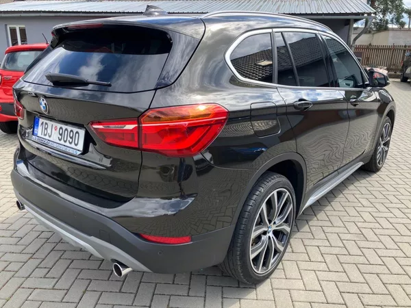 BMW X1 X-DRIVE 2.0d 140kW HEAD-UP,ČR - foto 5