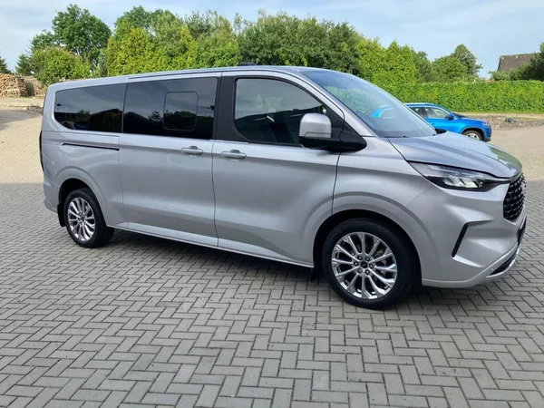Ford Tourneo Custom TITANIUM LONG 8-AT AWD - foto 3