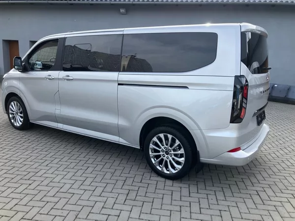 Ford Tourneo Custom TITANIUM LONG 8-AT AWD - foto 5