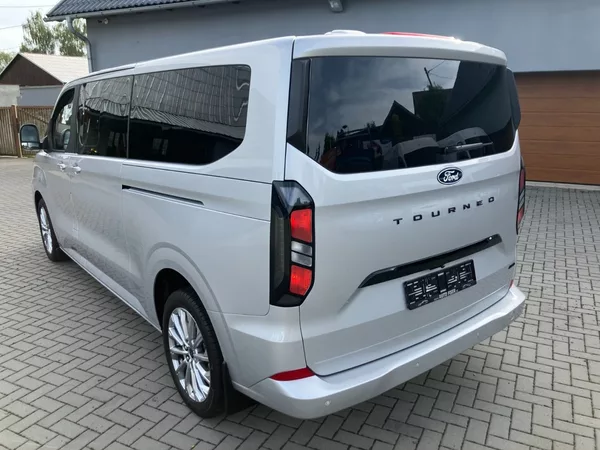 Ford Tourneo Custom TITANIUM LONG 8-AT AWD - foto 6