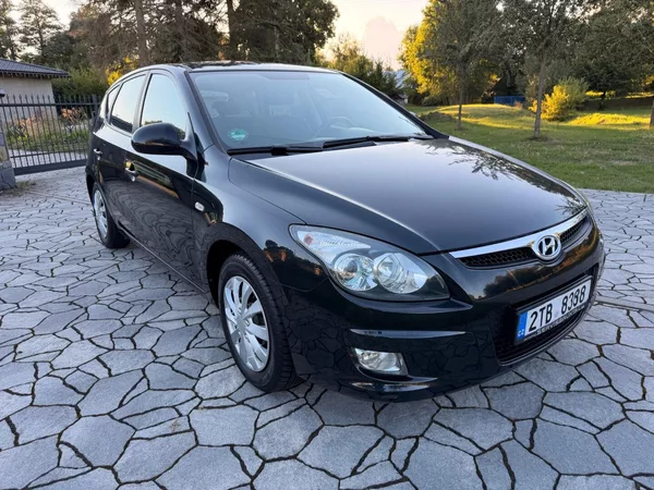 Hyundai i30 1.4 16V KLIMA, 144TKM - foto 2