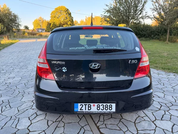 Hyundai i30 1.4 16V KLIMA, 144TKM - foto 4