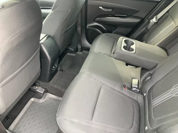 Hyundai Tucson 1.6TGDI 132kW MHEV 4WD AT NAVI - foto 19