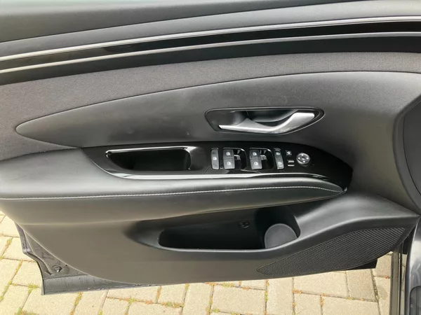 Hyundai Tucson 1.6TGDI 132kW MHEV 4WD AT NAVI - foto 22