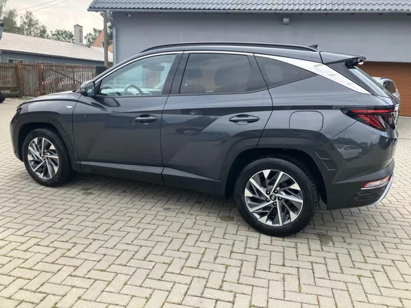 Hyundai Tucson 1.6TGDI 132kW MHEV 4WD AT NAVI - foto 9