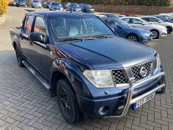 Nissan Navara 2.5DCI 4WD DOUBLE CUB