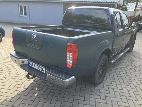 Nissan Navara 2.5DCI 4WD DOUBLE CUB - foto 6