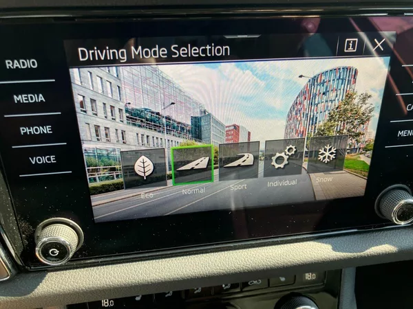 Škoda Kodiaq 2.0TDI 147kW STYLE DSG 4X4 WEB - foto 29